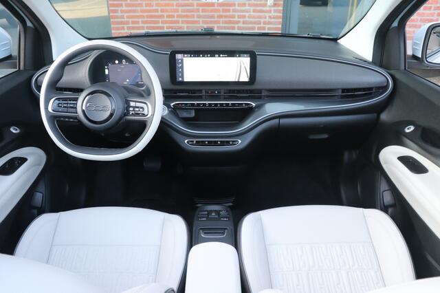 Fiat E-500 Cabrio La Prima by Bocelli 42 kWh | JBL | Winter | Camera | 17"