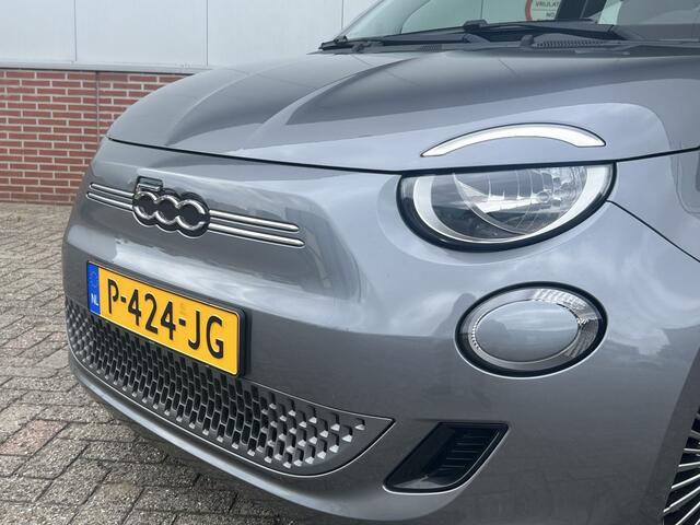 Fiat E-500 Icon 42 kWh | Navi | Carplay | Cruise | PDC | 16"