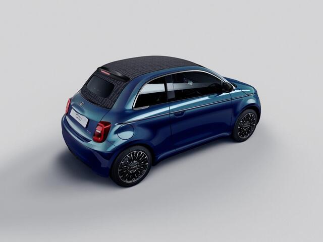 Fiat E-500 Cabrio La Prima 42 kWh | Clima | LED | PDC | JBL Premium Audio | 17" | Camera | BSM | Canneloni Ivory/Piombo interieur