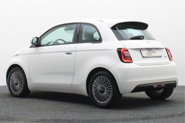 Fiat E-500 Icon 42 kWh Virtual Cockpit, Cruise, Apple Carplay, Lane Assist, Climate, DAB, LED, 16''