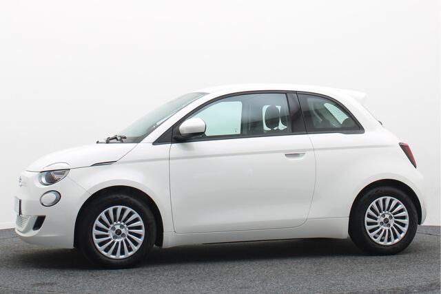 Fiat E-500 Icon 42 kWh Virtual Cockpit, Cruise, Apple Carplay, Lane Assist, Climate, DAB, LED, 16''