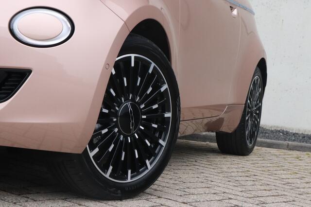 Fiat E-500 La Prima by Bocelli 42 kWh | Pano | JBL | Winter | Camera | 17"