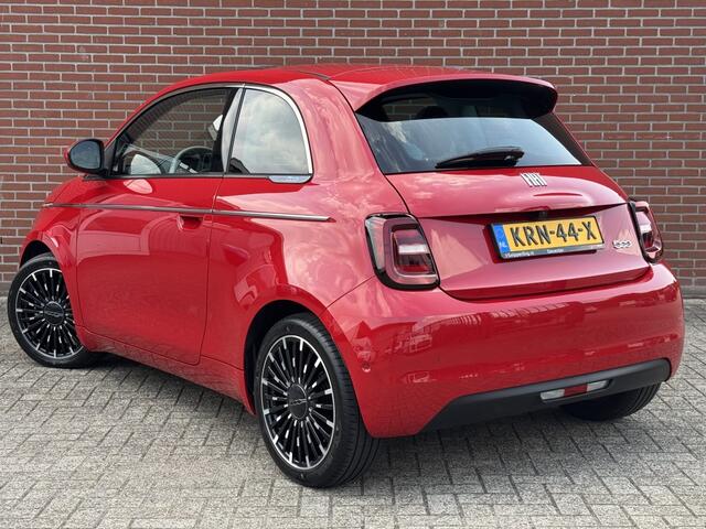 Fiat E-500 La Prima 42 kWh SOH 95% NAV PANO JBL ADAPT-CRUISE STOELVW CARPLAY LED