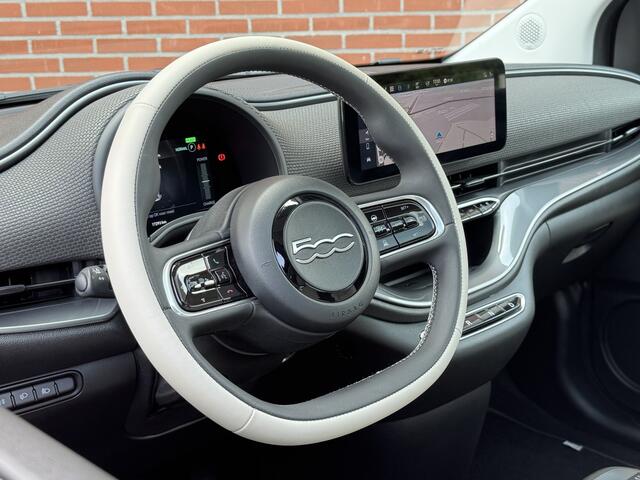 Fiat E-500 La Prima 42 kWh SOH 95% NAV PANO JBL ADAPT-CRUISE STOELVW CARPLAY LED