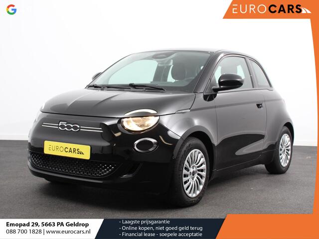 Fiat E-500 Urban 42 kWh Airco Climatronic 360 Camera Stoelverwarming Keyless Wireless CarPlay Dodehoek Assistant 85 kW Charger Actieradius 320km WLTP