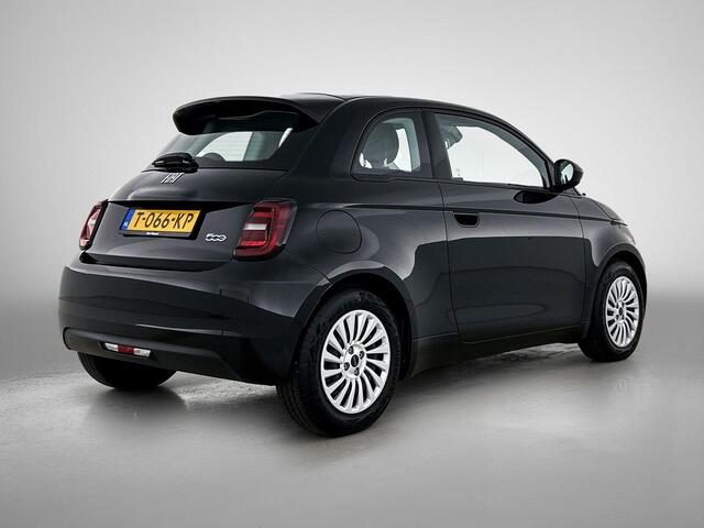 Fiat E-500 42 kWh | Apple Carplay & Android Auto | Cruise control | Bluetooth |