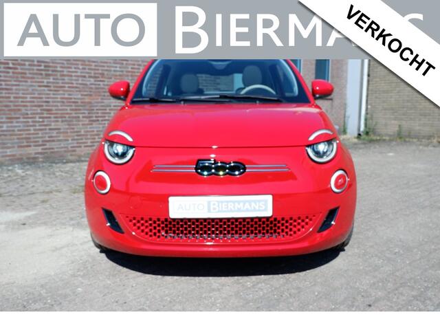 Fiat E-500 La Prima 42 kWh / INCL. 12 mnd BOVAG / JBL-Speakers / Camera