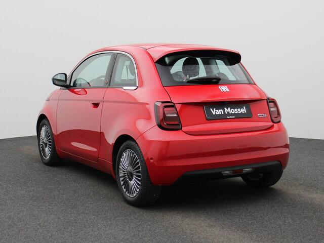 Fiat E-500 500e 42 kWh (Red) | Apple Carplay/Android Auto | Achteruitrijcamera | Cruise Control | Lichtmetalen Velgen |