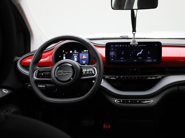 Fiat E-500 500e 42 kWh (Red) | Apple Carplay/Android Auto | Achteruitrijcamera | Cruise Control | Lichtmetalen Velgen |