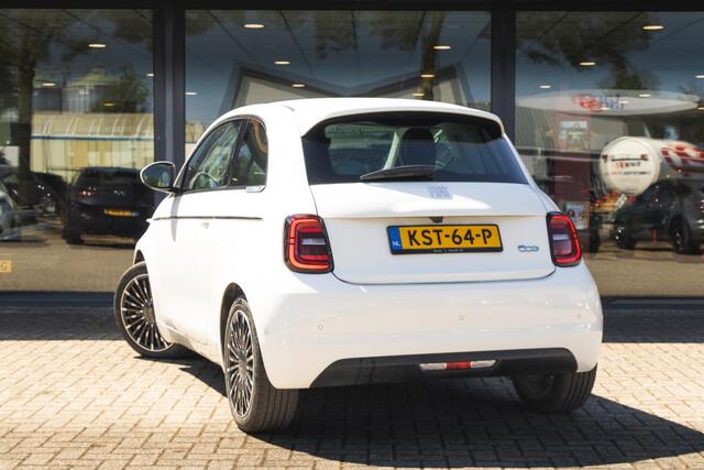 Fiat E-500 La Prima by Bochelli PANO / JBL / LEDER / ACC