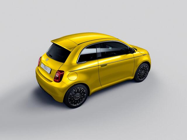 Fiat E-500 La Prima 42 kWh | Uit voorraad leverbaar | Panoramadak | Adapt. Cruise | Pack Top Plus | Camera | Leder | Apple Carplay
