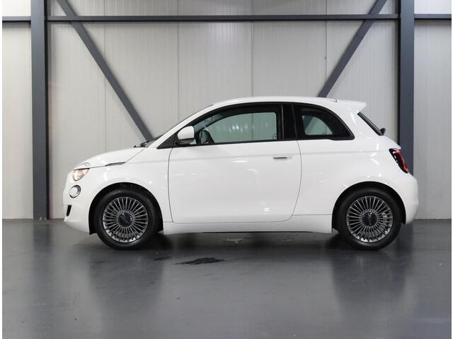 Fiat E-500 Icon 42 kWh 118PK | 2de Eigenaar | AppleCarplay/AndroidAuto | Climate Control | Navigatie | Cruise Control | Keyless | LED | Isofix | Parkeersensoren | DAB Radio |