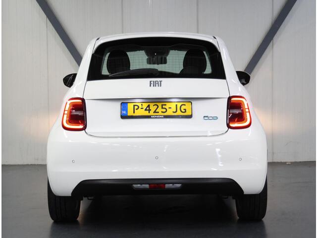 Fiat E-500 Icon 42 kWh 118PK | 2de Eigenaar | AppleCarplay/AndroidAuto | Climate Control | Navigatie | Cruise Control | Keyless | LED | Isofix | Parkeersensoren | DAB Radio |