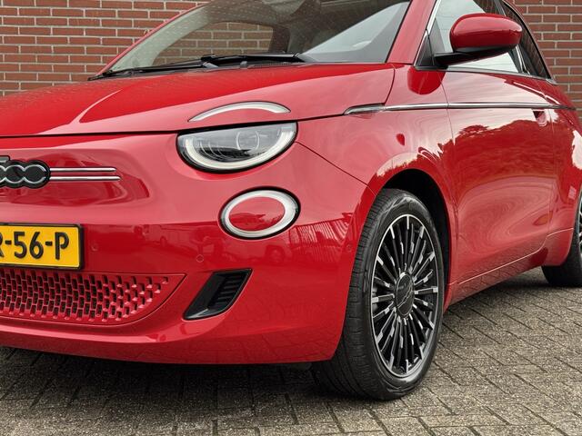 Fiat E-500 La Prima 42 kWh JBLPANO ADAPT-CRUISE STOELVW CARPLAY LED NAV