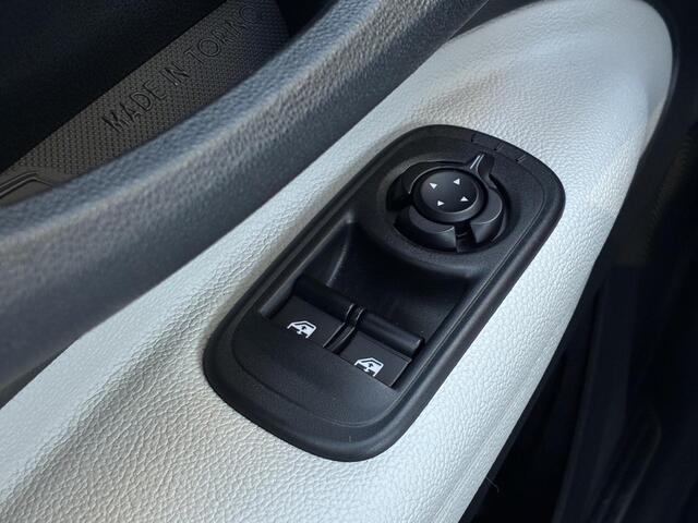 Fiat E-500 La Prima 42 kWh / SOH 94% / Apple Carplay/Android Auto / Achteruitrijcamera / Adaptieve Cruise Control / Lichtmetalen Velgen 17" / Navigatie / 3-fase / Snelladen /