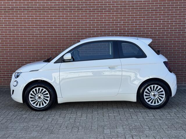 Fiat E-500 42 kWh CARPLAY CRUISE STOELVW PDC CAMERA DAB