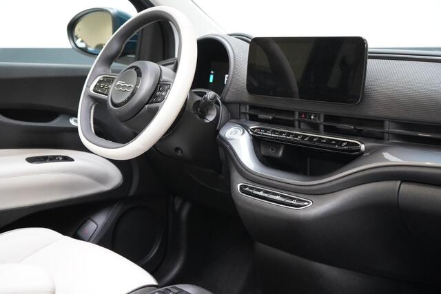 Fiat E-500 Cabrio La Prima 42 kWh SoH 94,9% | Leder | Stoelverwarming | Lm velgen | Navigatie | Carplay