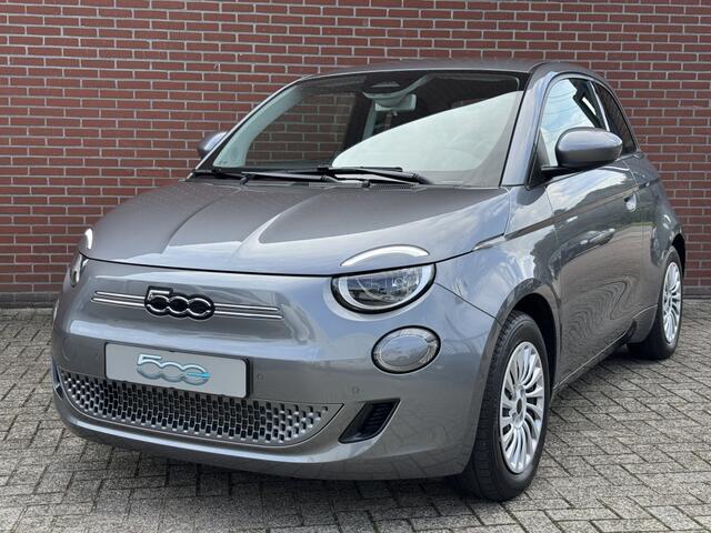 Fiat E-500 3+1 42 kWh CLIMA CARPLAY CAMERA STOELVW PDC DAB