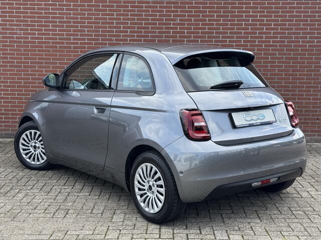 Fiat E-500 3+1 42 kWh CLIMA CARPLAY CAMERA STOELVW PDC DAB
