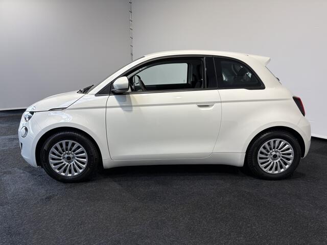 Fiat E-500 42 KWH SOH 93% | Carplay | Cruise control | Lane assist