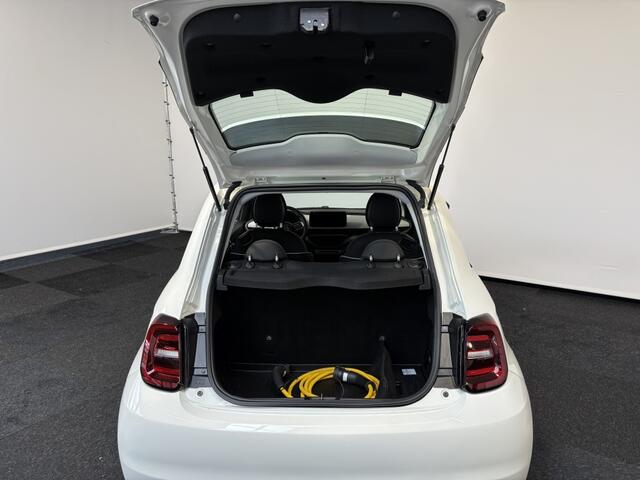 Fiat E-500 42 KWH SOH 93% | Carplay | Cruise control | Lane assist