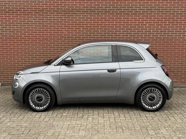 Fiat E-500 42 kWh CARPLAY SOH 98% PDC CAMERA STOELVW LED DAB CLIMA LMV CRUISE