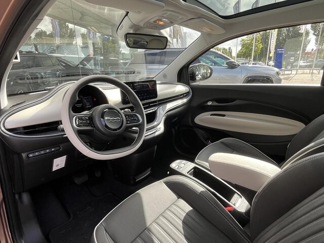 Fiat E-500 La Prima 42 kWh | Panoramadak | Apple-Android | Parkeercamera
