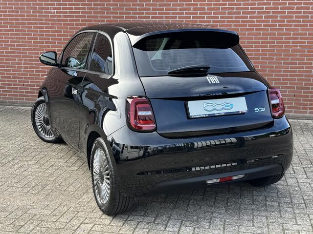 Fiat E-500 Icon 42 kWh NAV CRUISE CARPLAY LED COMFORT PACK CLIMA LMV PRIVACY GLASS