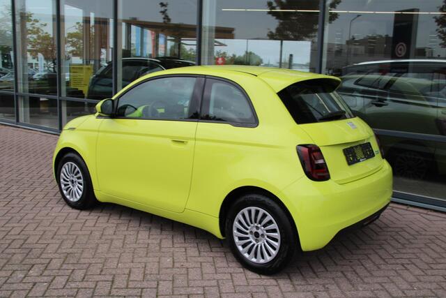 Fiat E-500 Icon 24 kWh Automaat Airco Carplay 10dkm Nieuwstaat