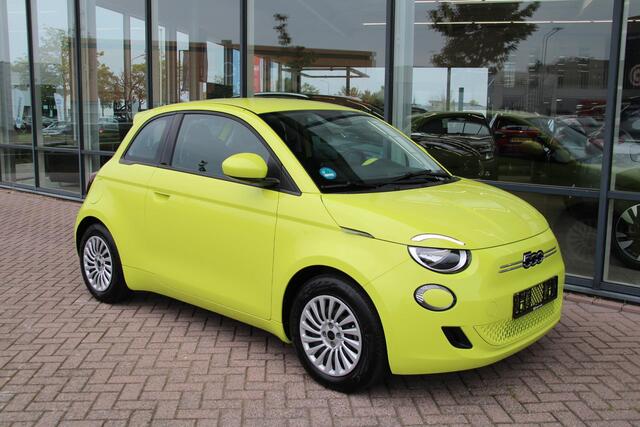 Fiat E-500 Icon 24 kWh Automaat Airco Carplay 10dkm Nieuwstaat