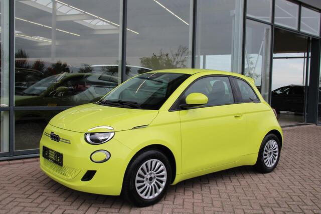 Fiat E-500 Icon 24 kWh Automaat Airco Carplay 10dkm Nieuwstaat