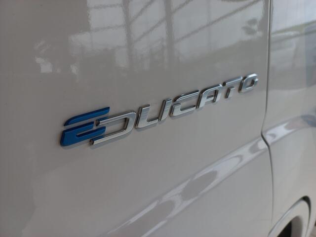 Fiat E-Ducato 3.5T L2H1 79 kWh | VOORRAADVOORDEEL! | Climate Control | 2-persoons bijrijderbank | Tussenschot met raam |