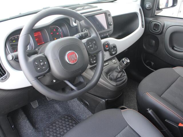 Fiat PANDA 1.0 Hybrid Garmin Cross | Clima | Priv. glass | Dakrails | 5-Persoons | Apple Carplay | Verde Foresta | Pack Garmin