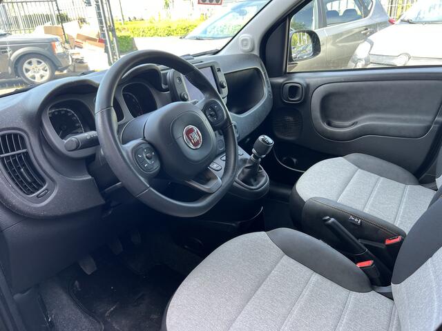 Fiat PANDA 1.0 Hybrid Cross | Carplay | 1ste Eigenaar | Weinig kilometers Interesse, Proefrit? Bel of app met: 06-24 28 28 42