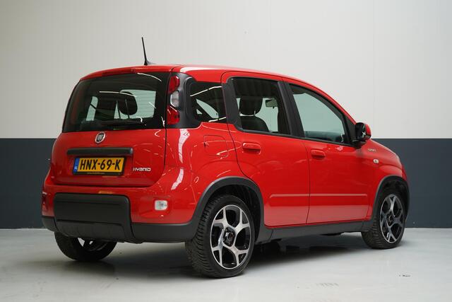 Fiat PANDA 1.0 Hybrid Sport | Airconditioning | Hoge instap | Lm velgen | Apple CarPlay