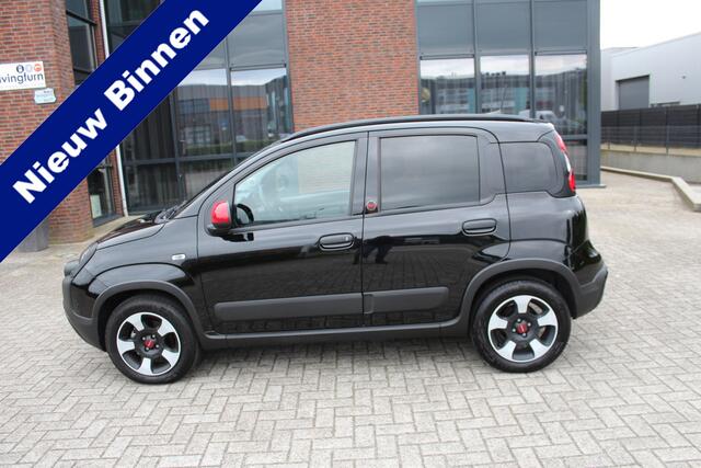 Fiat PANDA 1.0 Hybrid RED Cross Clima-Parkeersensoren-Bluetooth-Carplay