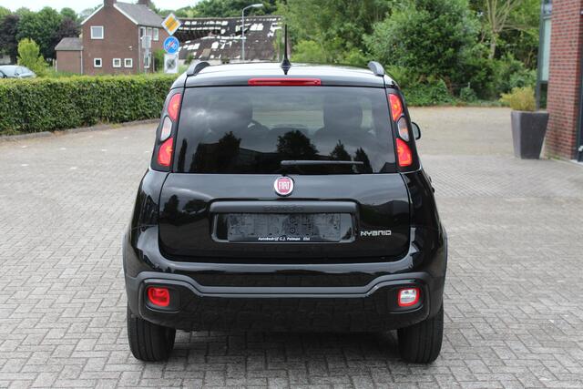 Fiat PANDA 1.0 Hybrid RED Cross Clima-Parkeersensoren-Bluetooth-Carplay