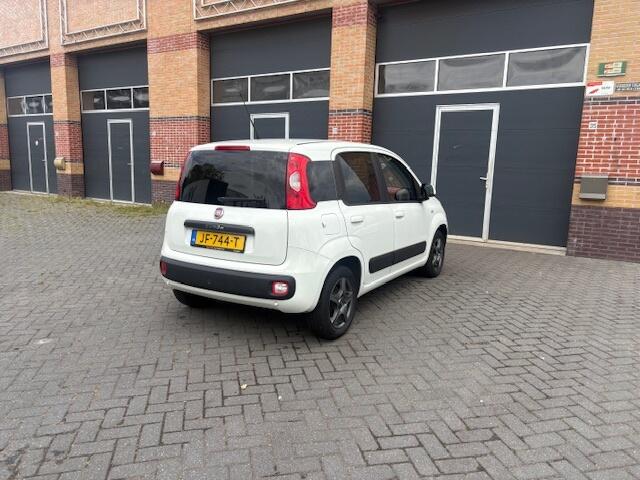 Fiat PANDA 1.2 Lounge Airco NAP Luxe Uitvoering!