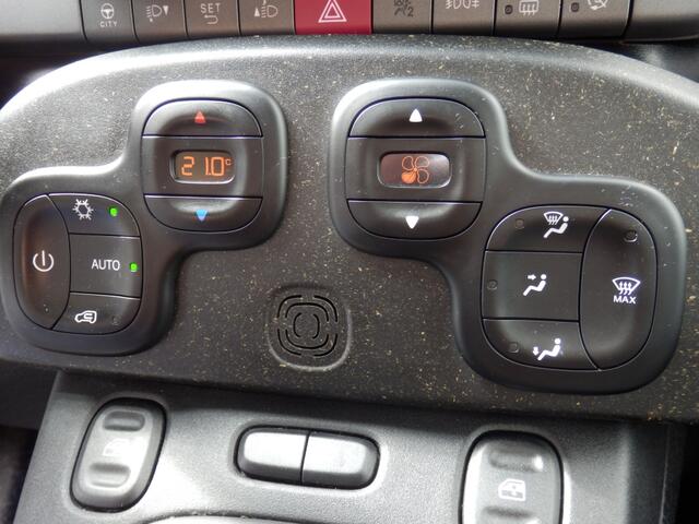 Fiat PANDA Hybrid | Cross | Clima | Voorruit + Stoel verwarming | Pdc |