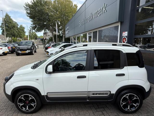 Fiat PANDA 1.0 Hybrid Cross / Airco clima/ Apple carplay/ PDC/ LED/ Trekhaak