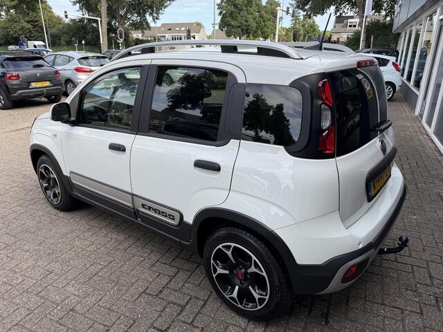 Fiat PANDA 1.0 Hybrid Cross / Airco clima/ Apple carplay/ PDC/ LED/ Trekhaak
