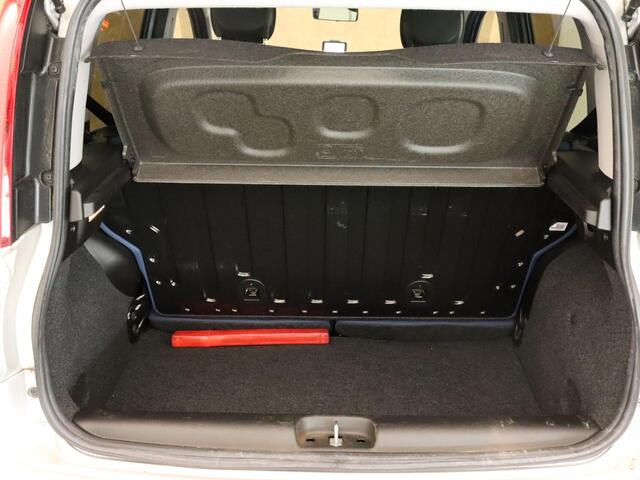 Fiat PANDA 0.9 TwinAir Lounge - ORIGINEEL NEDERLANDSE AUTO - AUTOMAAT - PARKEERSENSOREN ACHTER - NAVIGATIE - AIRCO - GOED ONDERHOUDEN!