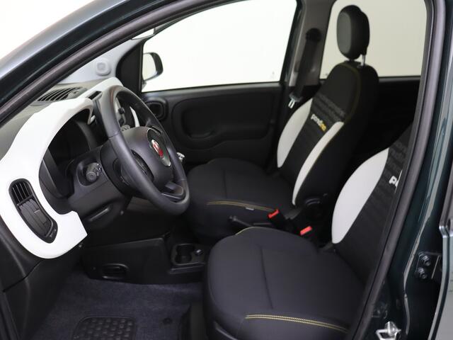 Fiat PANDA 1.0 Hybrid Pandina | Parkeersensoren | Regensensor | Cruise control | Centrale deurvergrendeling | NRM overnamelijst