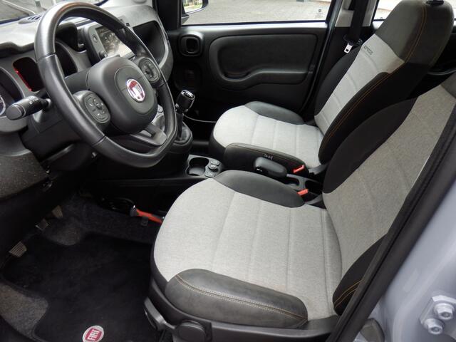 Fiat PANDA 1.0 Hybrid Cross