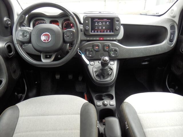 Fiat PANDA 1.0 Hybrid Cross
