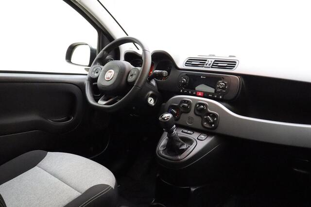 Fiat PANDA 0.9 TwinAir Lounge | Airco | Cruise control | Trekhaak | Hoge instap | 5 deuren | Electrische ramen | Metaallak | Centrale deurvergrendeling