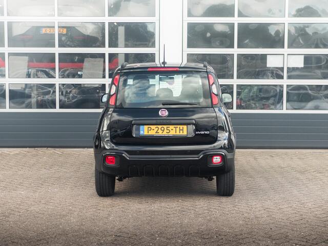 Fiat PANDA Hybrid City Cross | Clima | Dakrails | Mistlampen | 5-Zits | Unieke KM Stand