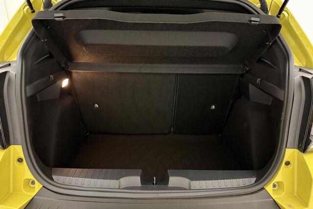 Fiat PANDA Grande La Prima 11 kW 44 kWh | Navigatie | Climate control | Camera | Stoel & Stuurverwarming | Dakrails | Lichtmetalen velgen | Extra getint glas