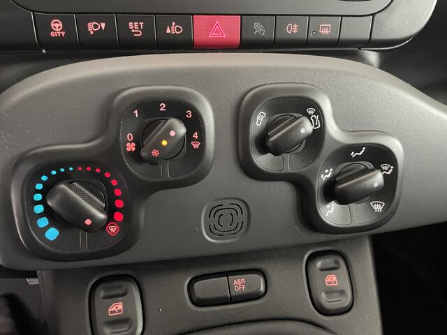 Fiat PANDA 1.2 Lounge 4 cil. Airco - E ramen voor - Radio/cd/mp3 - Centrale deurvergrendeling met AB -