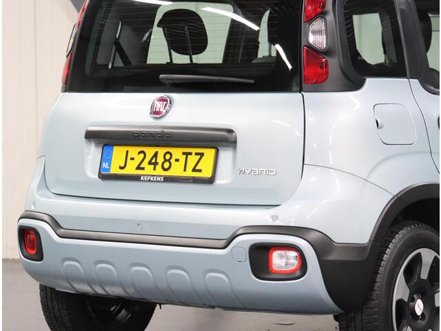 Fiat PANDA 1.0 Hybrid Launch Edition | Armsteun | DAB Radio | Parkeersensoren | Lederen Stuurwiel | Climate Control | Isofix | Goed Onderhouden! |